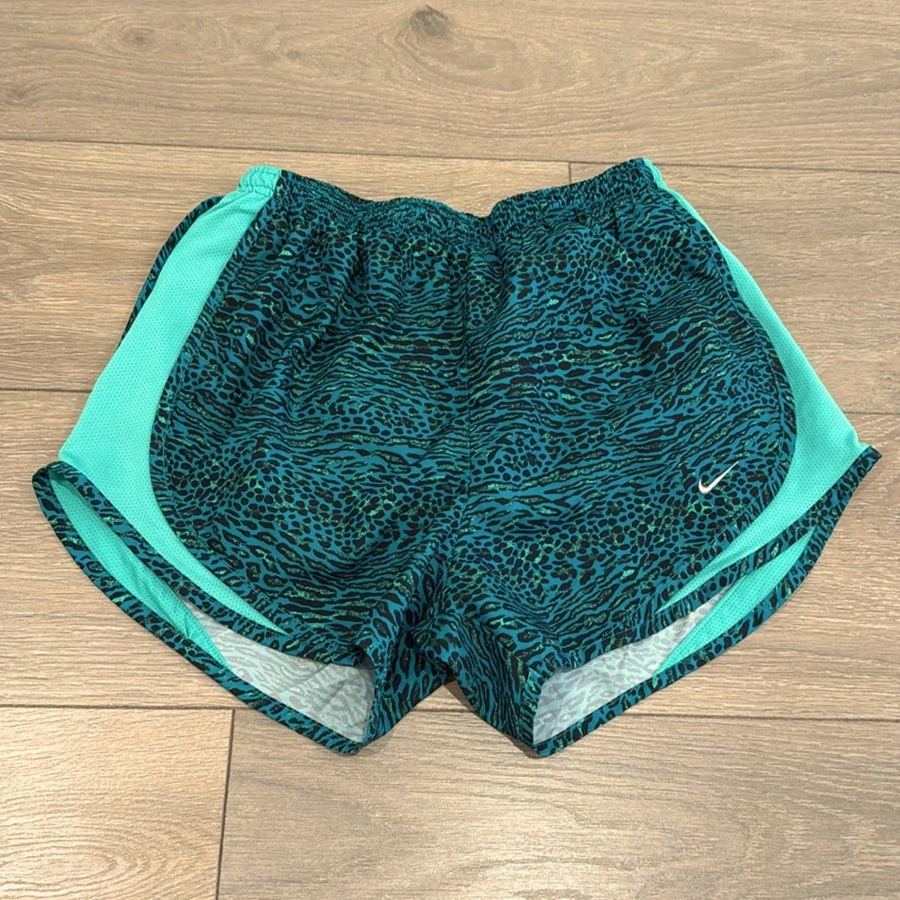 NIKE Green Teal Cheetah Print Tempo Dri-Fit Active Workout Running Gym Shorts S - Picture 1 of 10